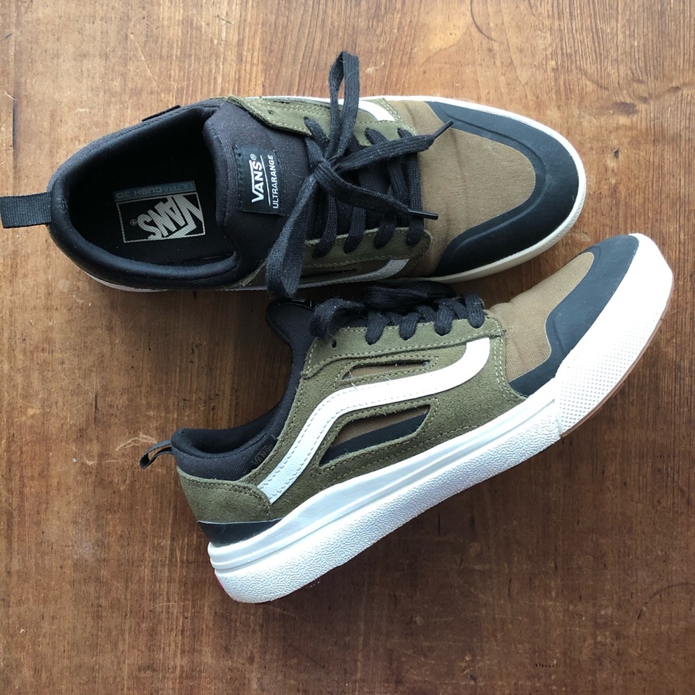 Vans Ultra Range Men’s Size 10 Sneakers Like New